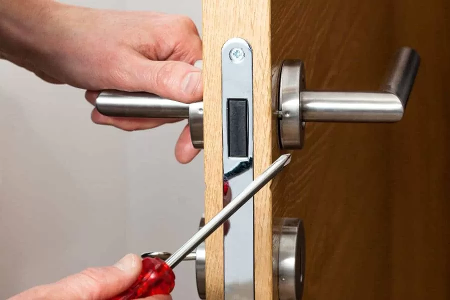 فتح وتركيب اقفال ذكية